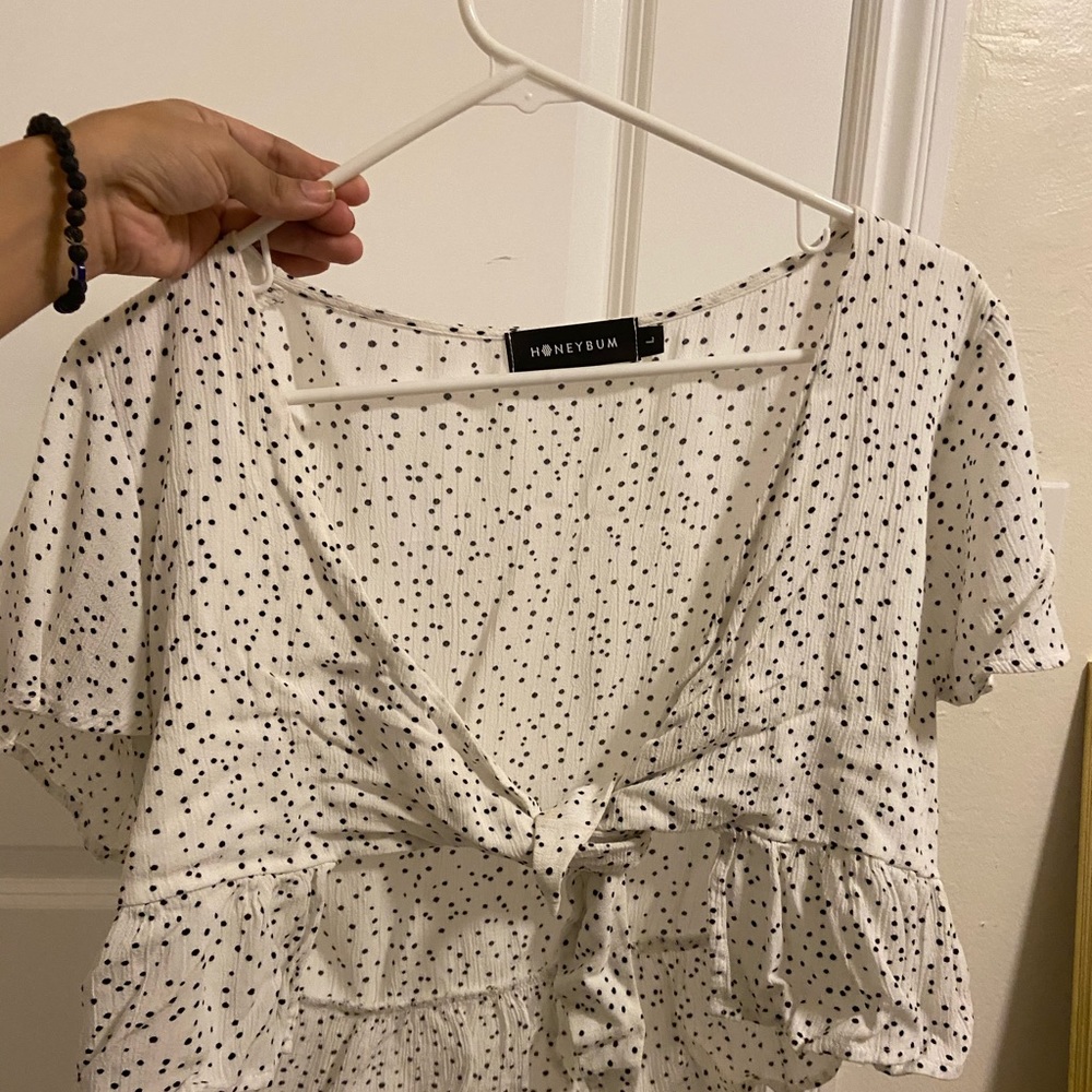 Polka dot flowy crop top